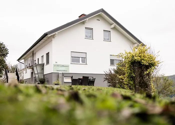 Monis Appartementhaus